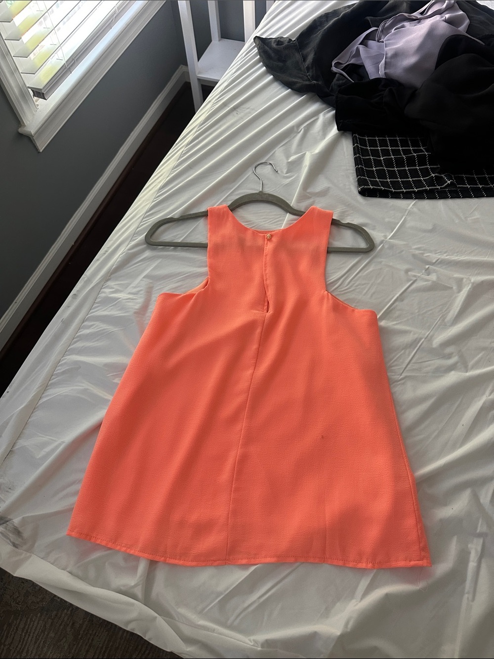 Women’s Coral Sleeveless High-Neck Top - Picture 2 of 3